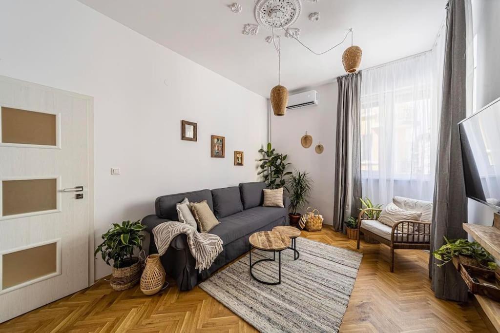 Bohohome 2 Next To The Main Street Sofia Exterior foto